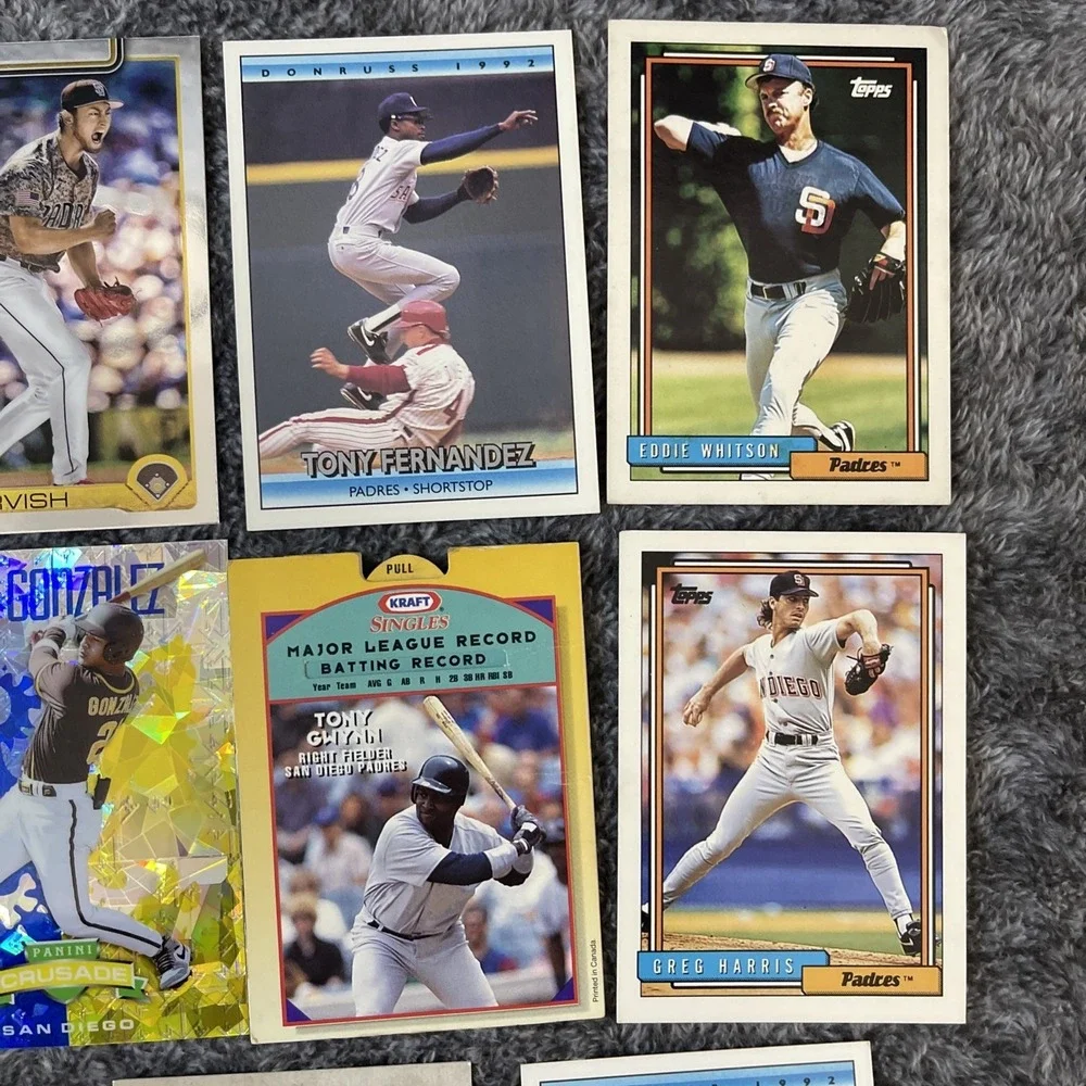 San Diego Padres Baseball 24 Card Lot - Auto, RC, Stars,‎ Inserts, Parallels
